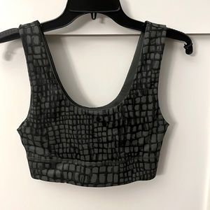 Reversible sports bra